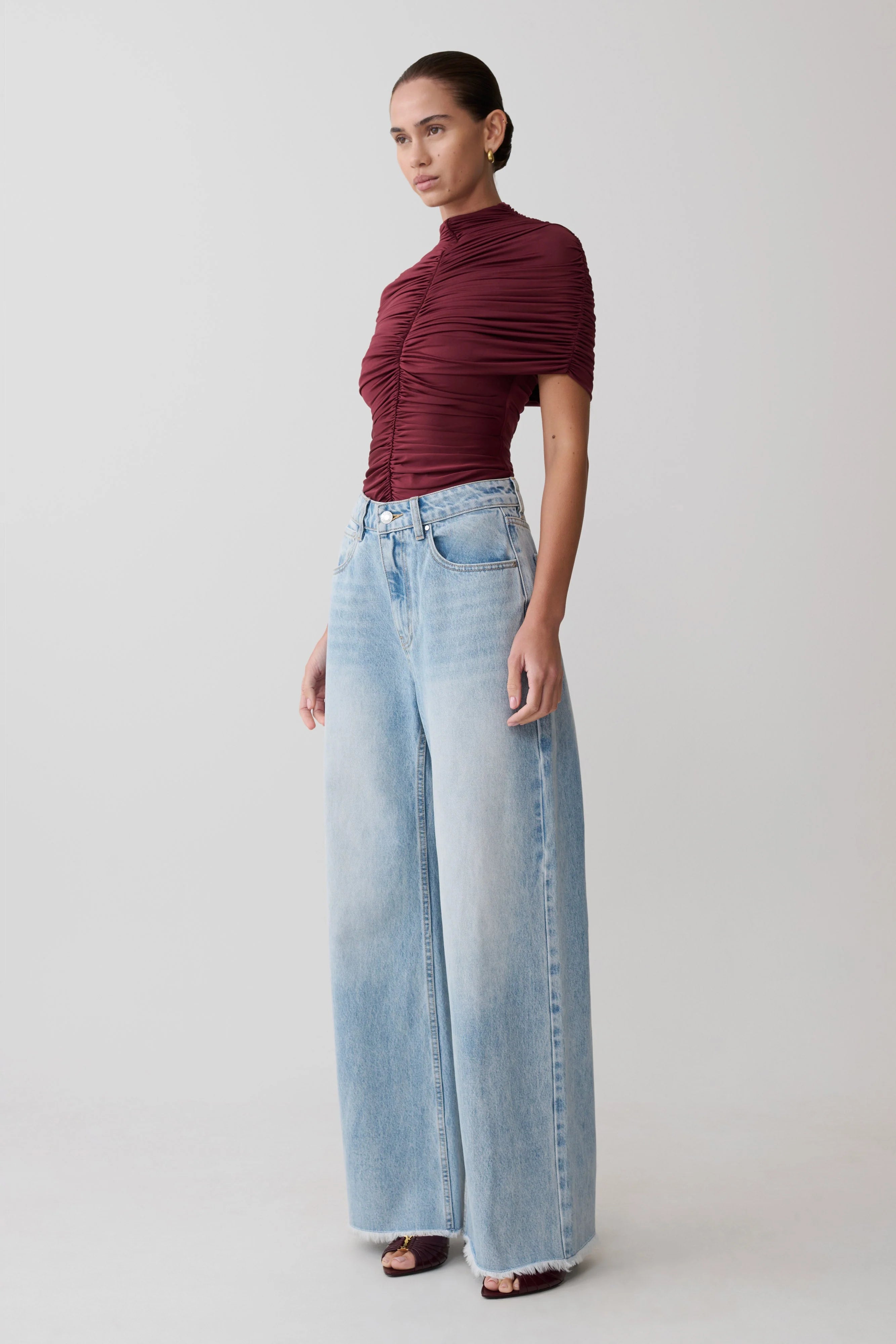 Sebastian Straight Leg Denim Jeans With Fray Hem - Washed Light Blue