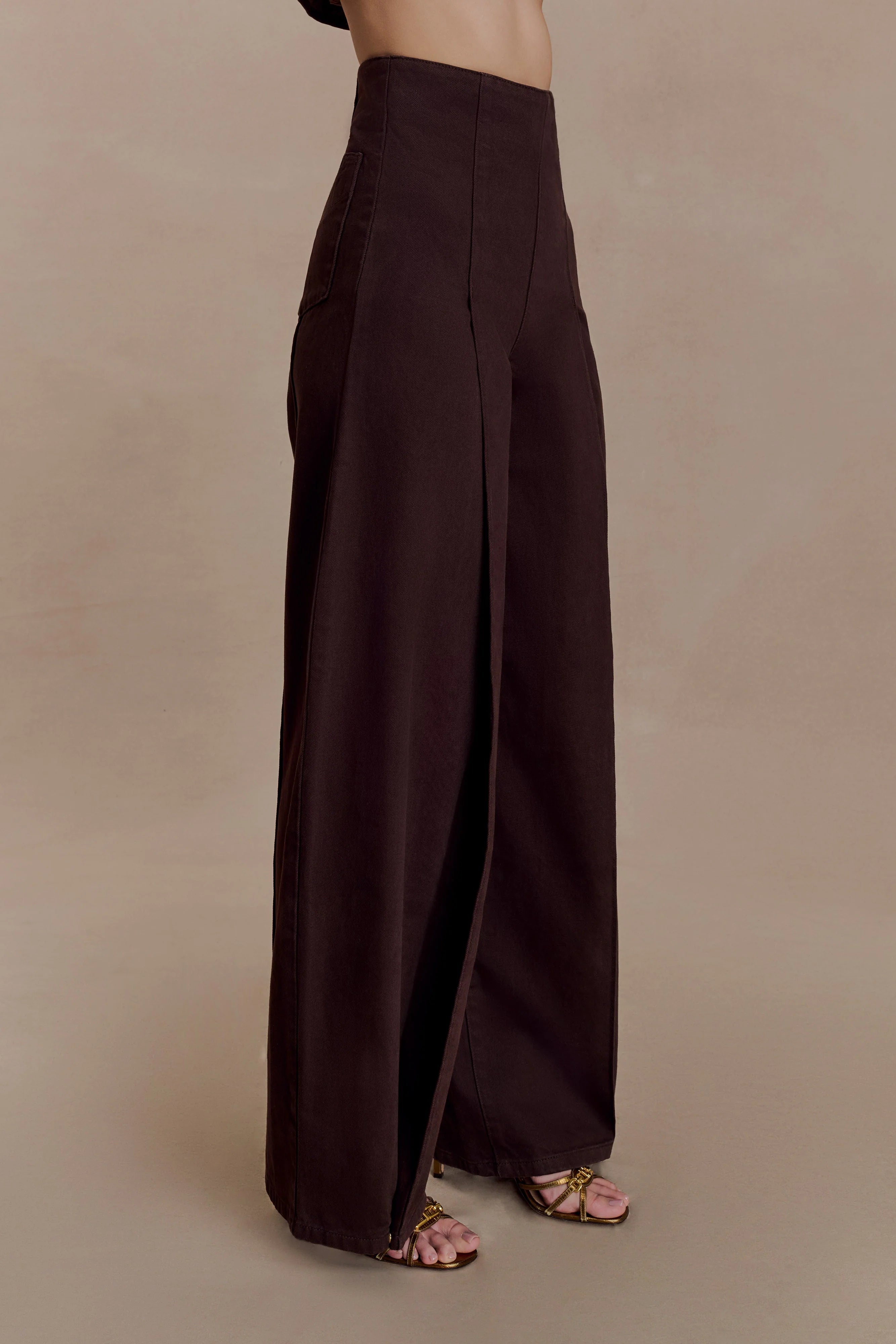 Beatrix High Rise Denim Jeans - Chocolate