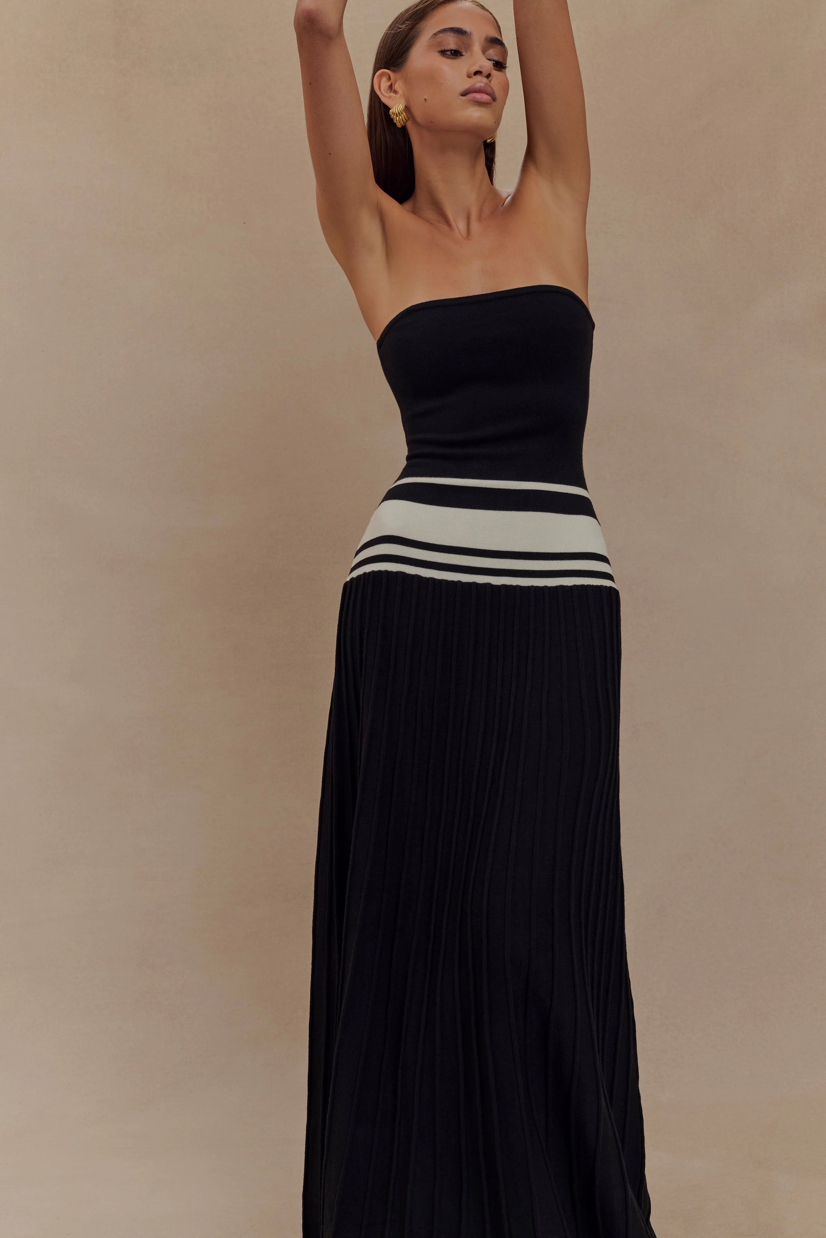 Solaris Strapless Contrast Knit Maxi Dress - Black/White
