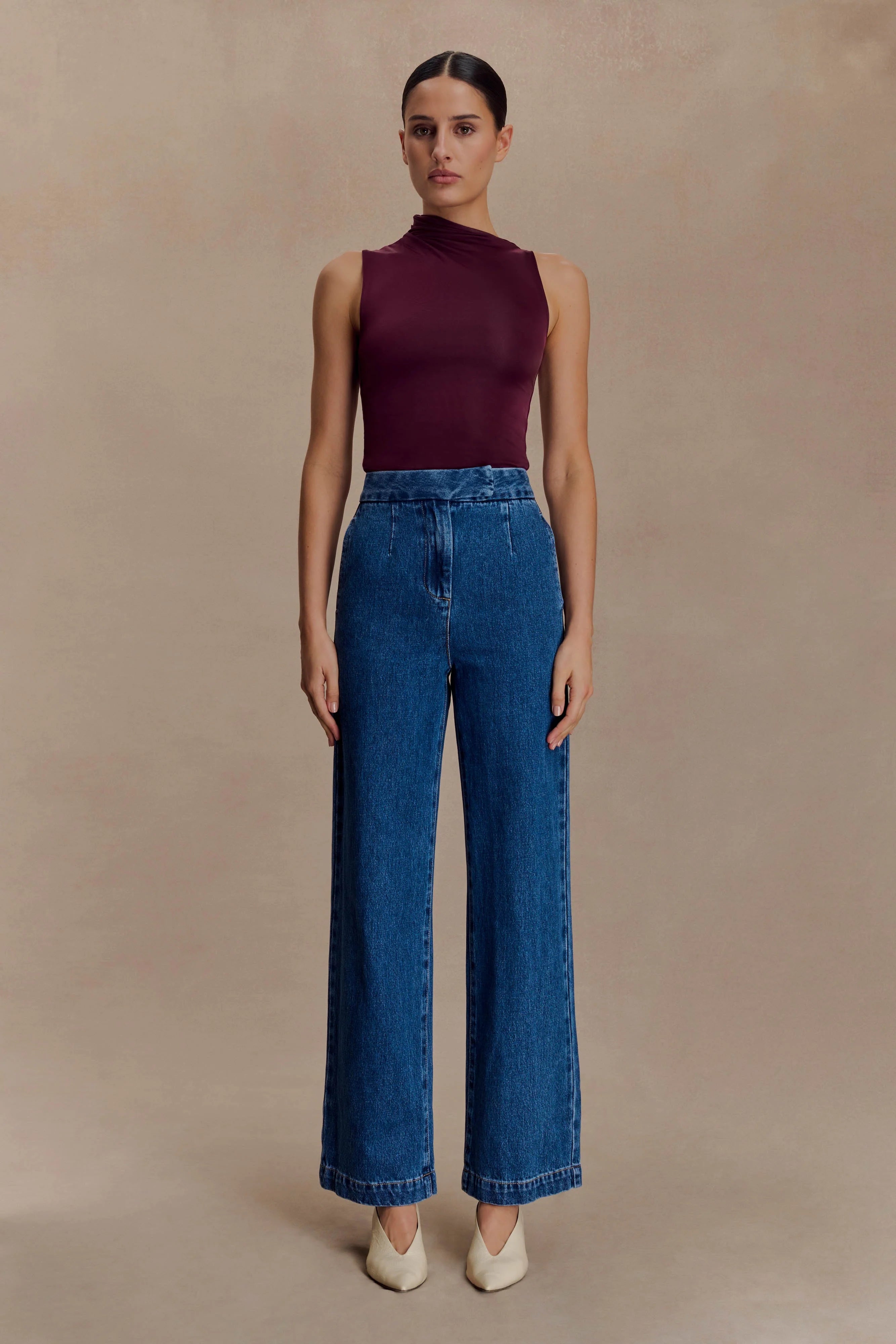 Hadleigh Sleeveless Slinky Top - Burgundy