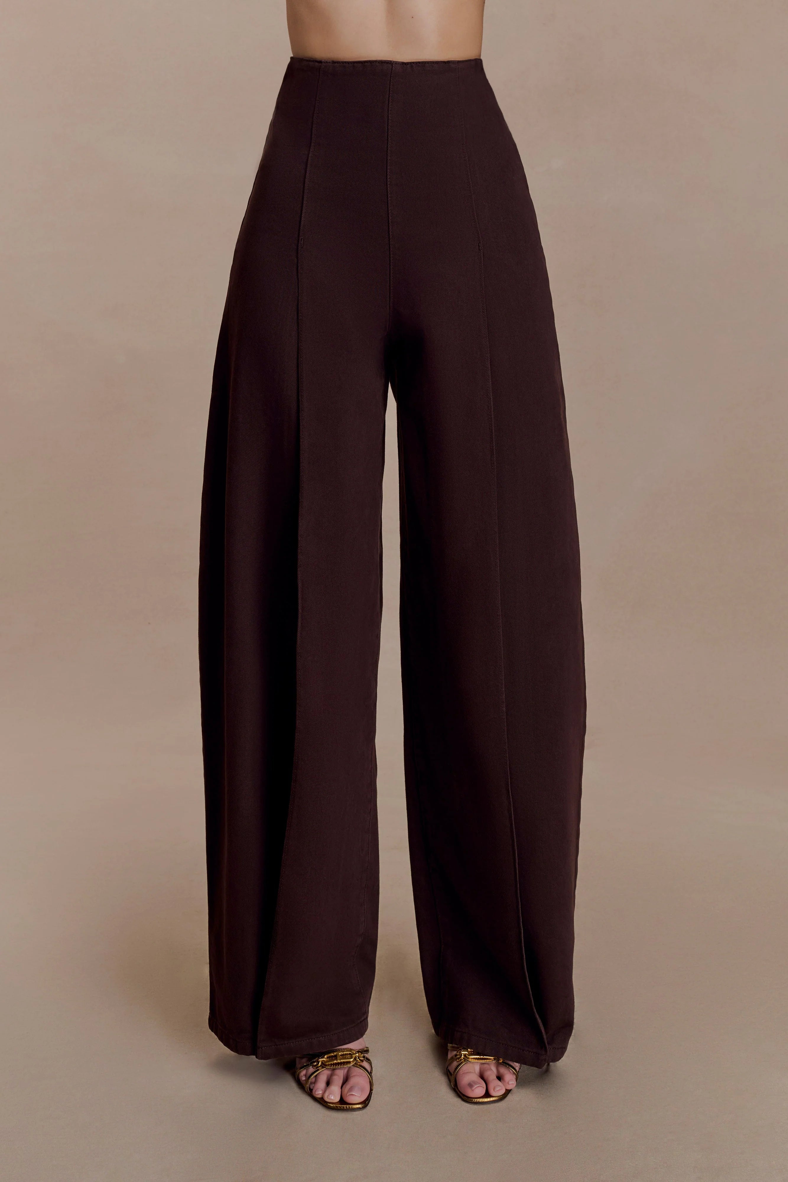 Beatrix High Rise Denim Jeans - Chocolate