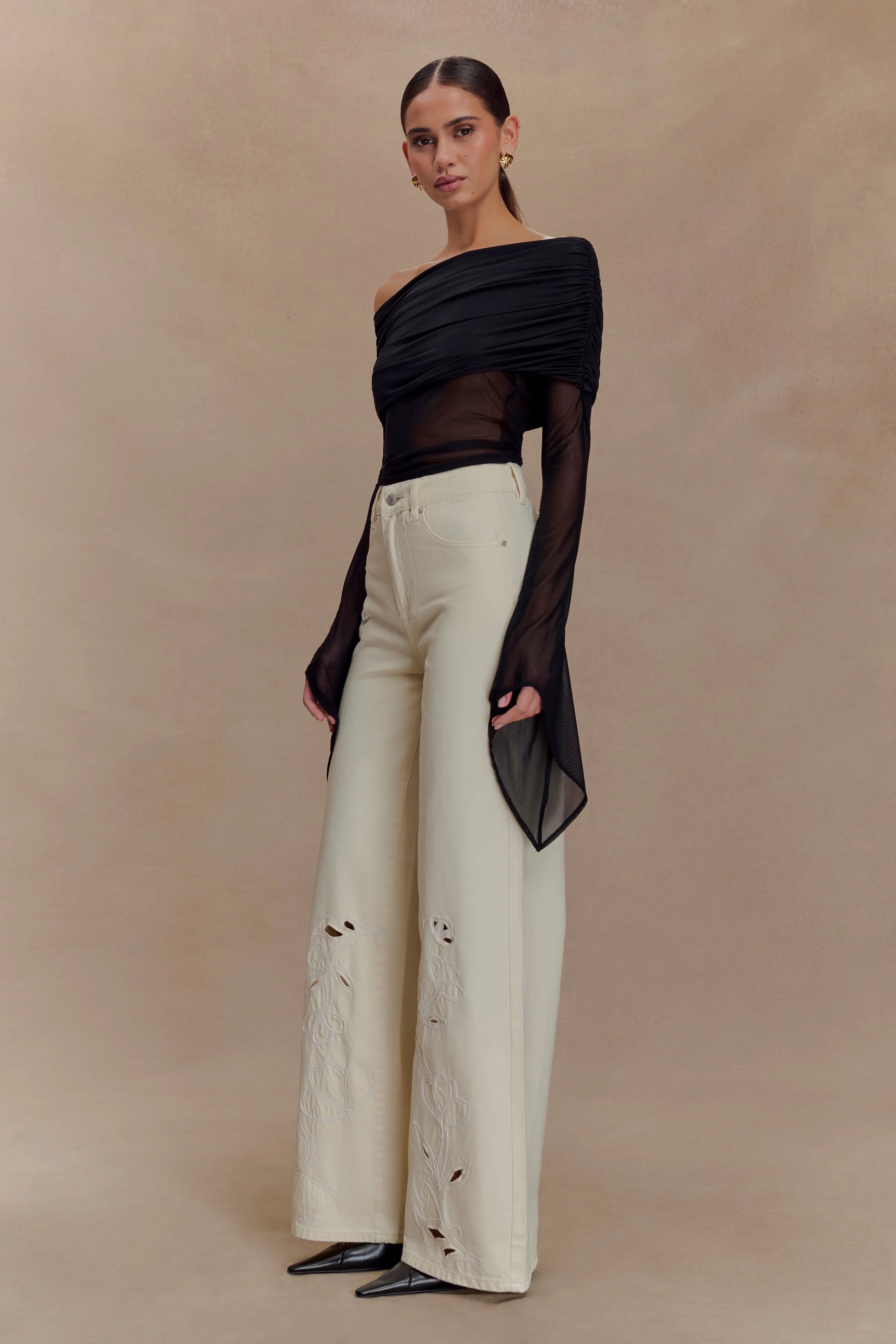 Carmella Embroided Jeans - Ecru
