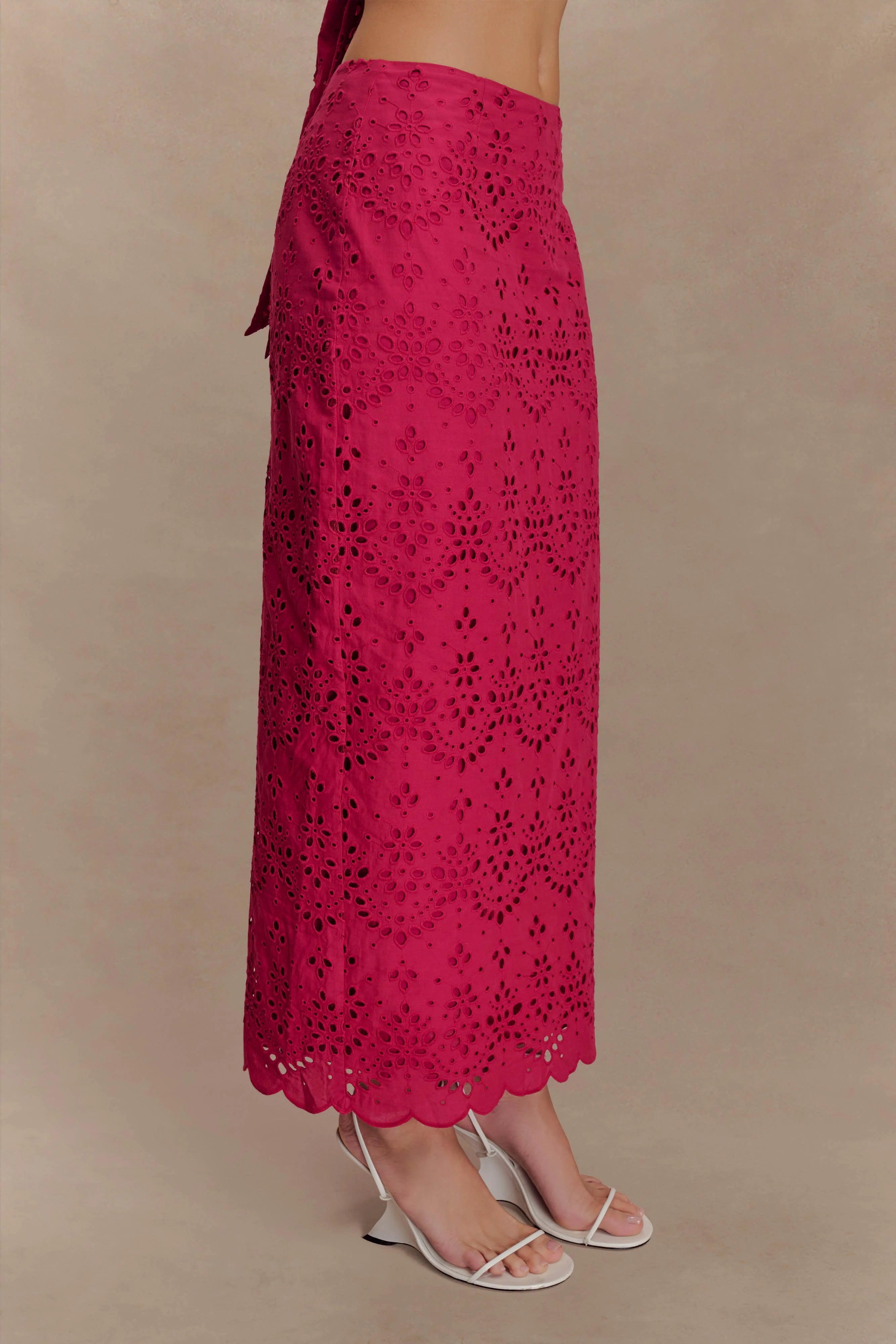 Kensley Broderie Midi Skirt - Dragonfruit